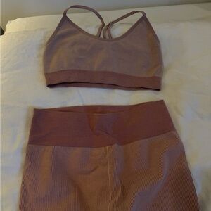 The Upside Leggings/Bra Set